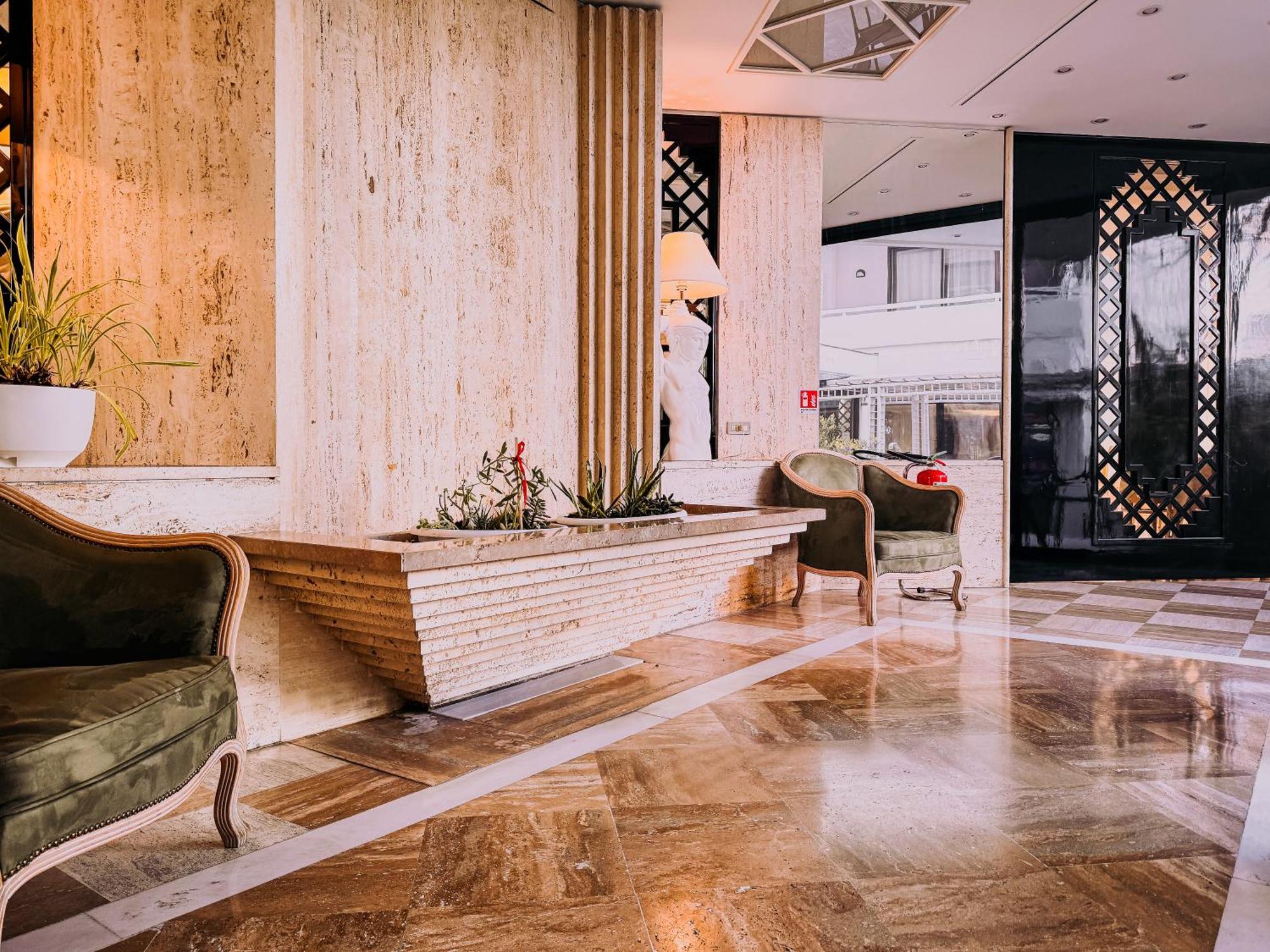 Hotel President - Vintage Hotel In Centro Riccione Exterior foto